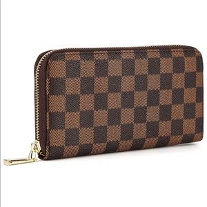 Luxury Vegan Checkered Wallet